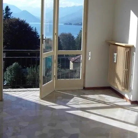 Lago Maggiore Flat *